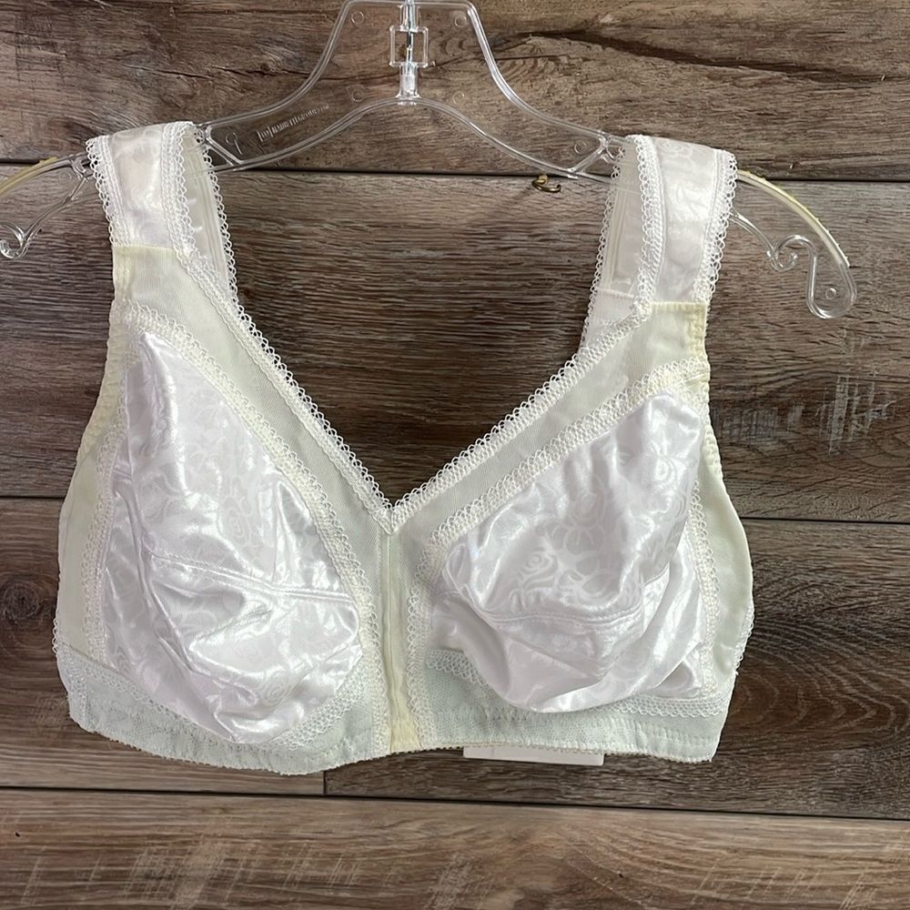 PLAYTEX 18 Hour 4693 White Size 40C White Bra